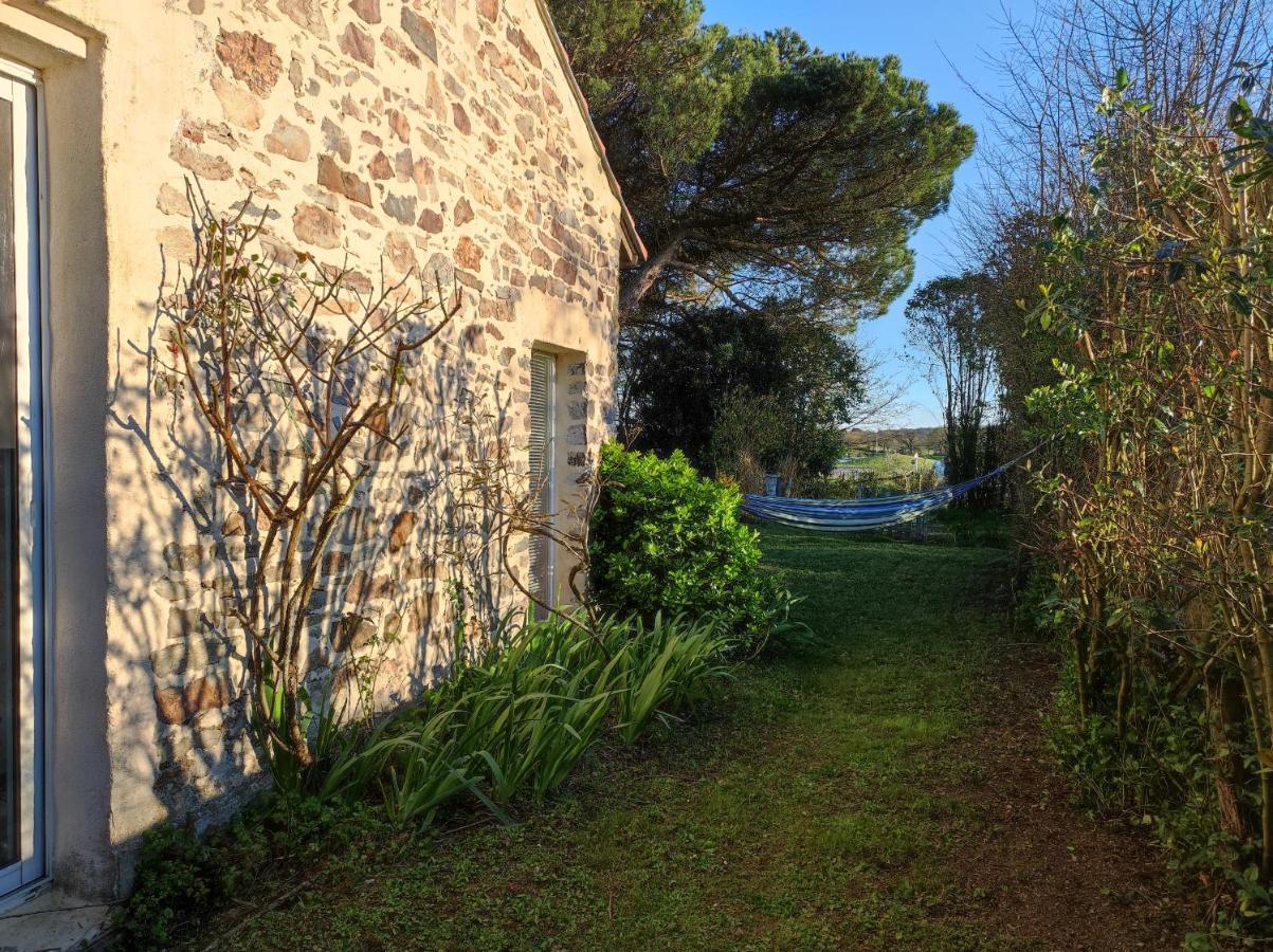 Gite Du Petit Gue Frossay Exterior foto
